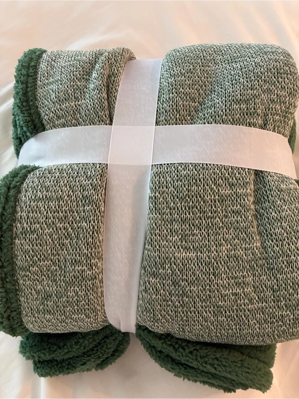 NWT Fireside Home Heathered Knit Throw Blanket - Green